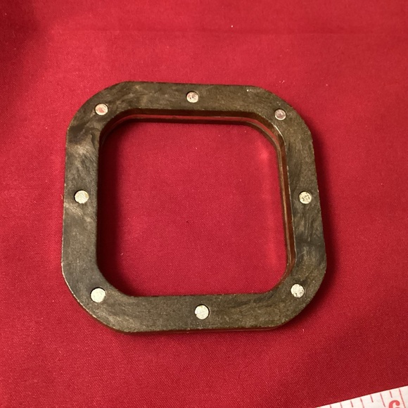 Wood and metal squared bracelet - Picture 2 of 5